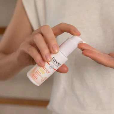 Fluide Solaire Anti-UV SPF 30 Bio - LAVERA